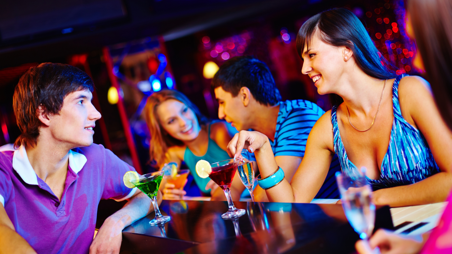 Indirect Openers How To Start a Conversation With a Woman (A Beginner